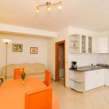 Plavac Mali Apartment Potomje